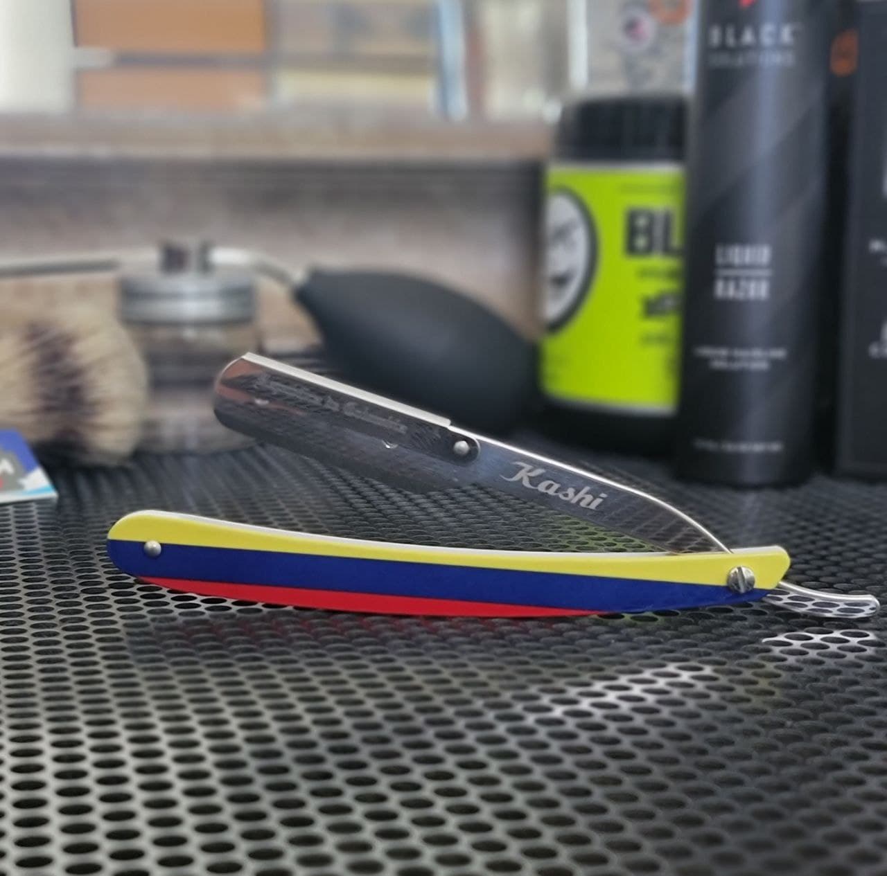 Kashi R-118CO Professional Straight Razors Blade Colombia Flag Design
