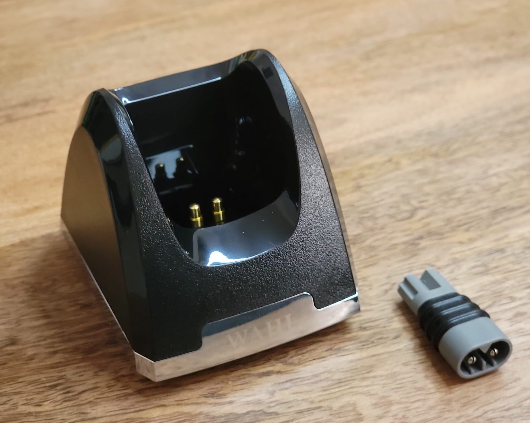 wahl chargind dock conection
