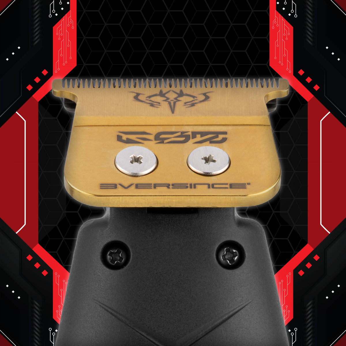 Close-up of the Gold Titanium 3Versince ES5 blade on the StyleCraft trimmer