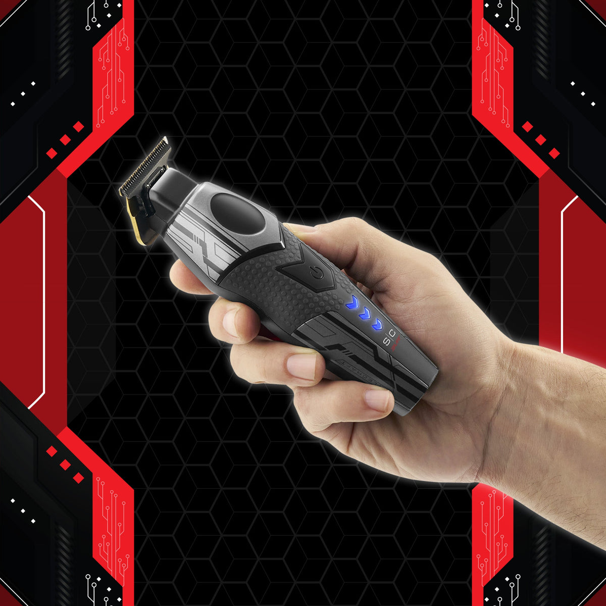 StyleCraft 3Versince trimmer held in hand showing ergonomic grip