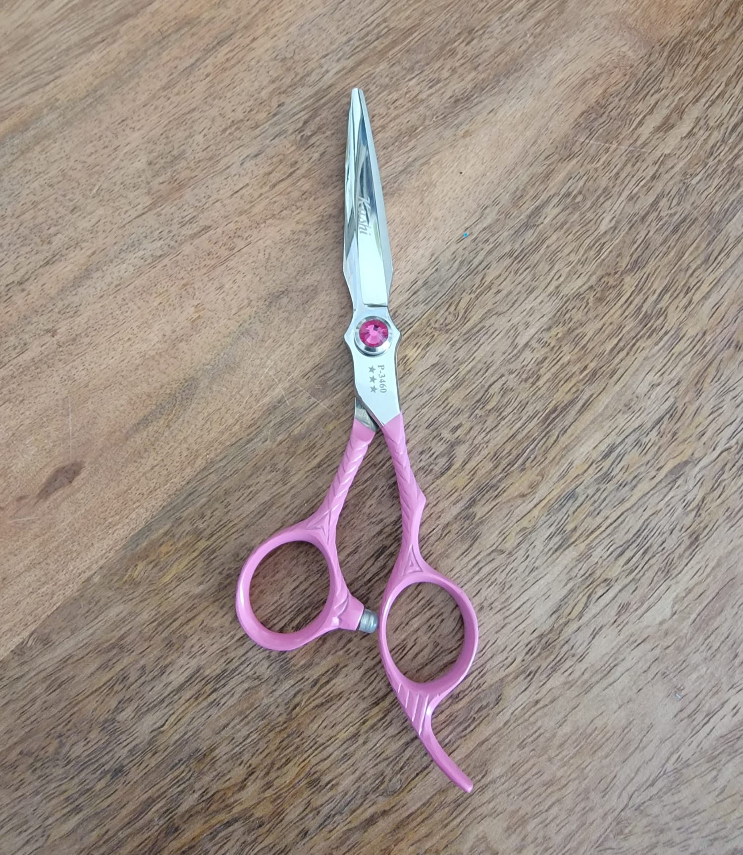 Kashi-shears-pink-color-japanese-steel-P-3460