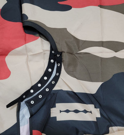 Capa profesional para barbería de hombre, talla única, estampado de camuflaje rojo y beige